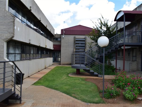 115  m² Commercial space in Potchefstroom Central