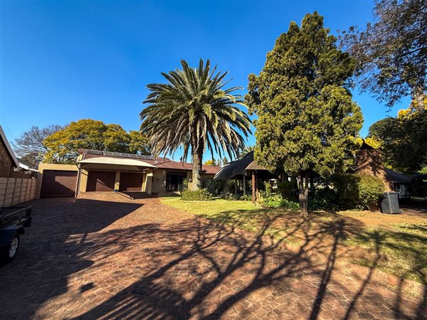 5 Bedroom House