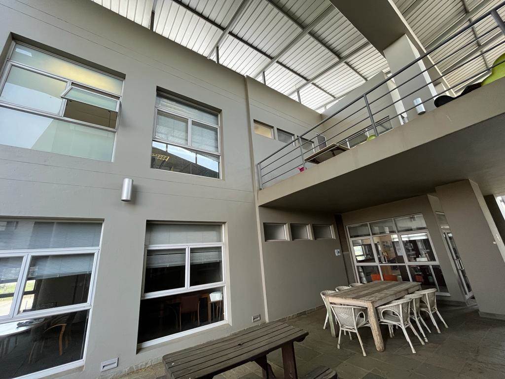 1015  m² Commercial space in Fourways photo number 9