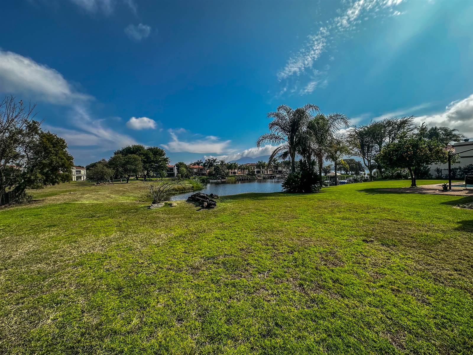 674 m² Land available in Westlake Estate photo number 3