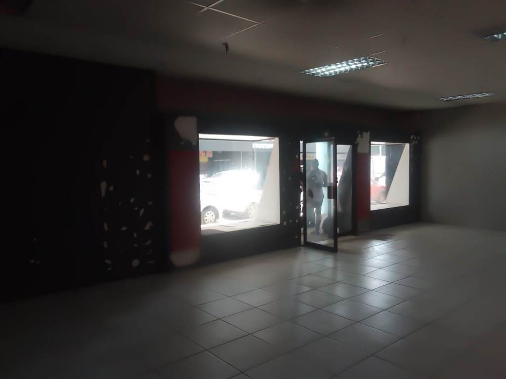 94  m² Retail Space in Durban CBD photo number 6