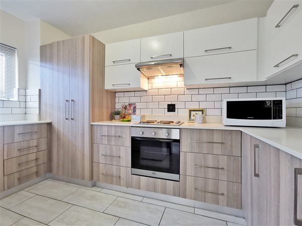 1 Bed Apartment in Humewood