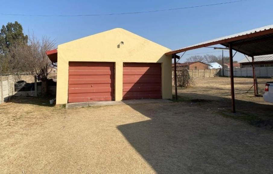 3 Bed House in Standerton Central photo number 21