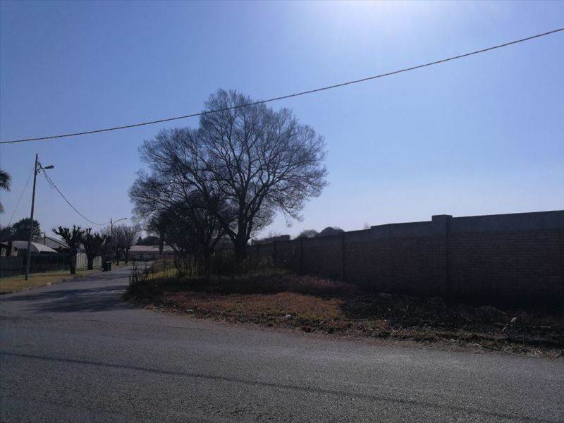 1.2 ha Land available in Brenthurst photo number 3