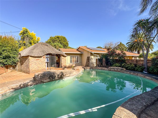 3 Bedroom House 3 Bedroom House