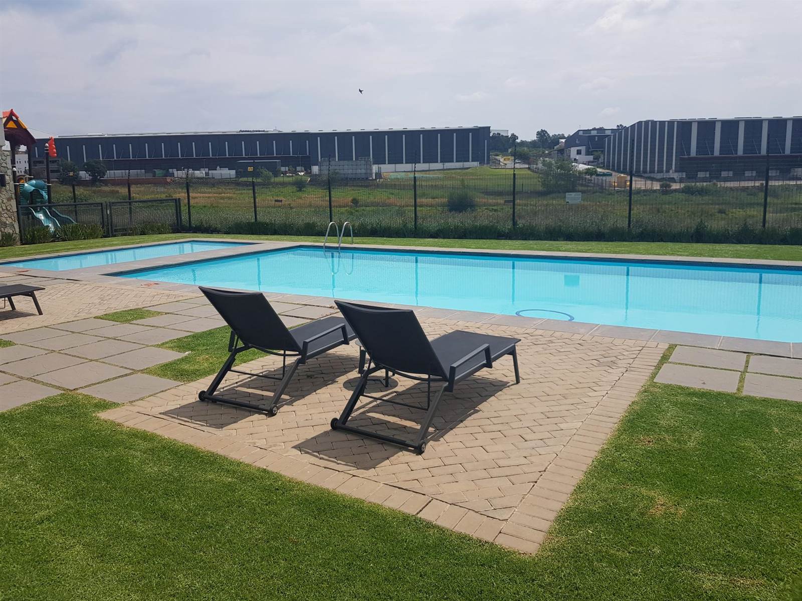 1 Bed Apartment in Modderfontein photo number 17