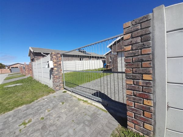 3 Bedroom House 3 Bedroom House