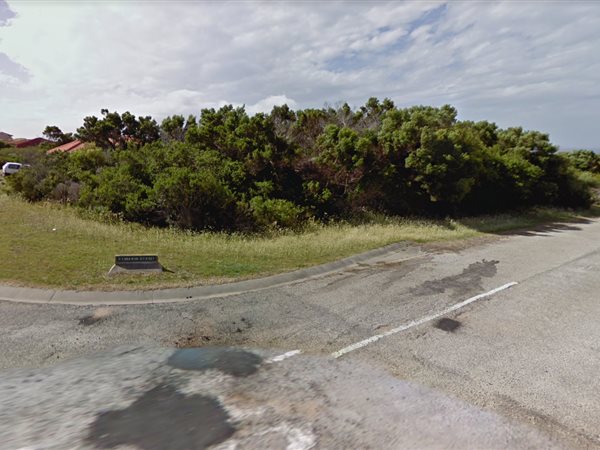 800 m² Land available in St Francis Bay