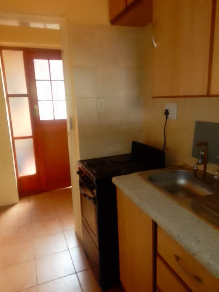 1 Bed Flat in Kathu photo number 4