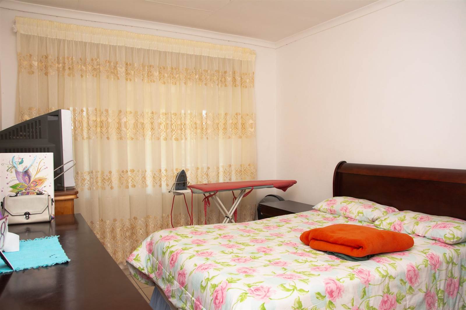 2 Bed Apartment in Braamfontein Werf photo number 4