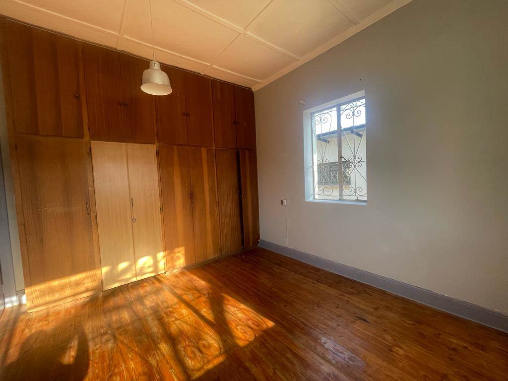4 Bed House in Ficksburg photo number 13