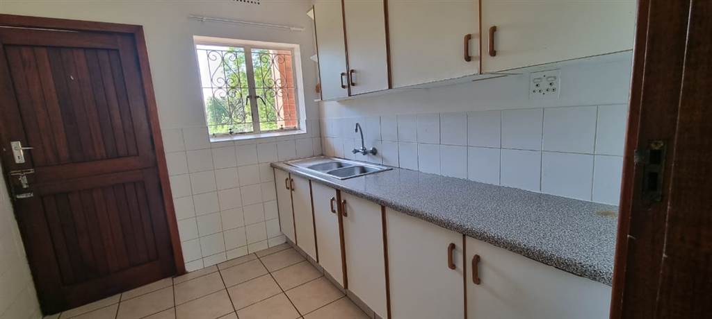 2 Bed House in Eshowe photo number 8