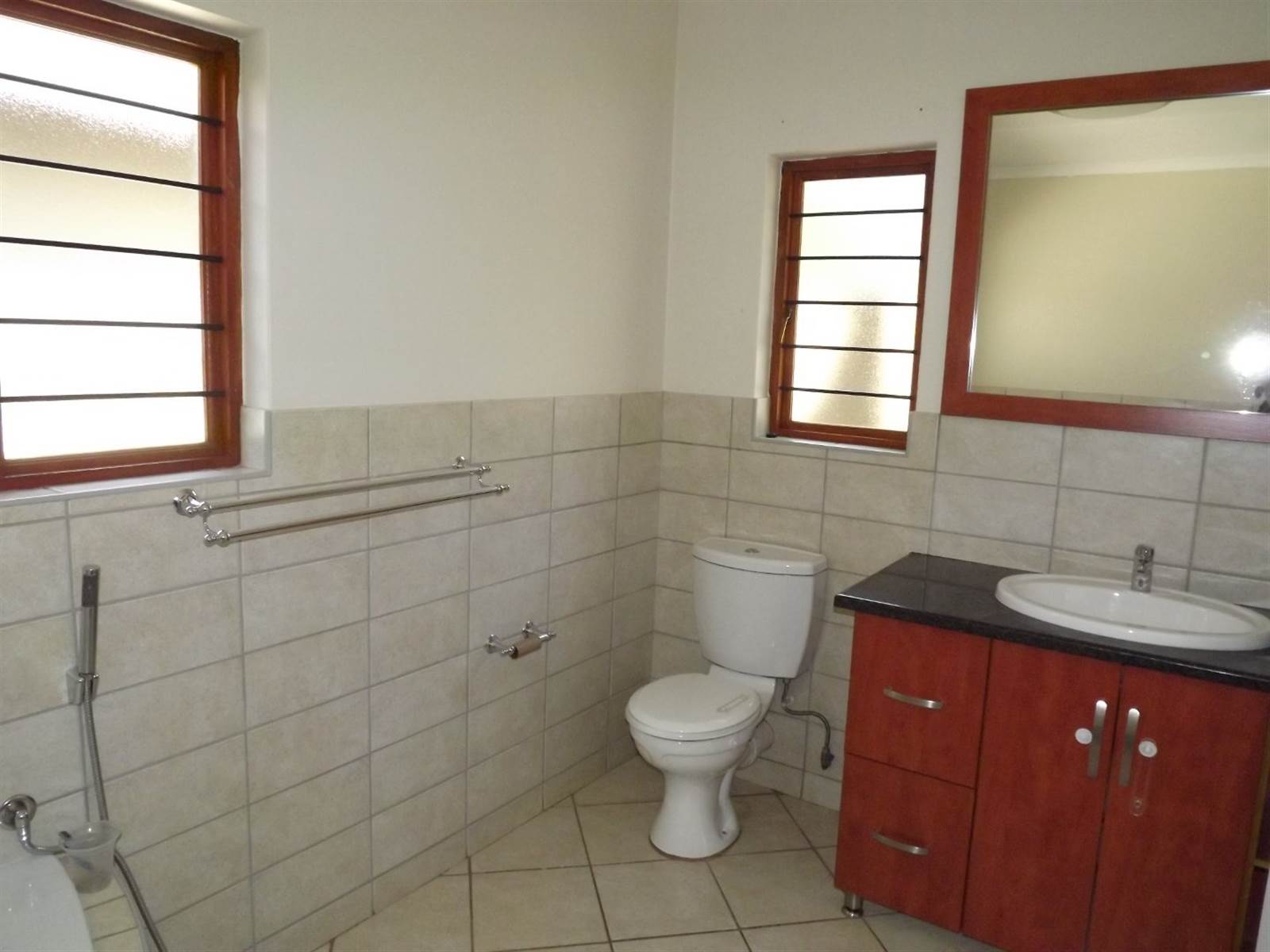 3 Bed Townhouse in Wilkoppies photo number 16