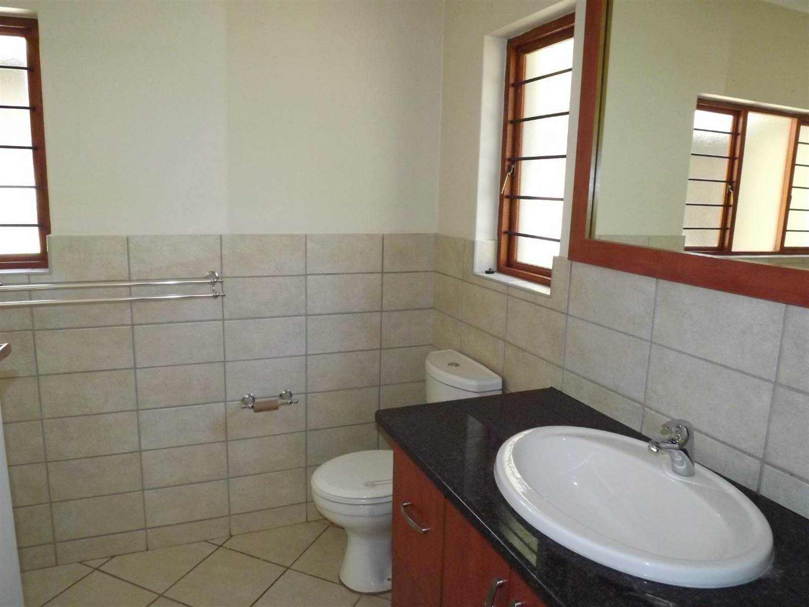 3 Bed Townhouse in Wilkoppies photo number 15