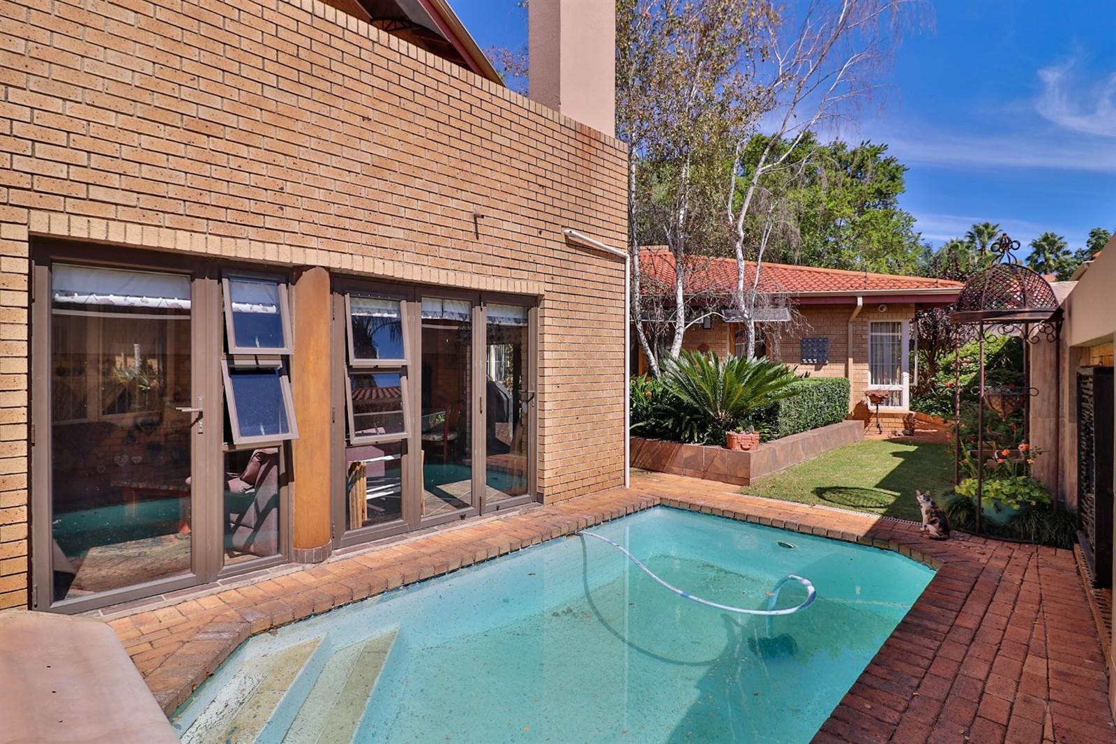 4 Bed House in Randpark Ridge photo number 4