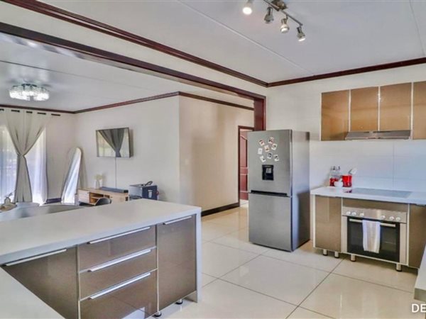 3 Bedroom Apartment 3 Bedroom Apartment