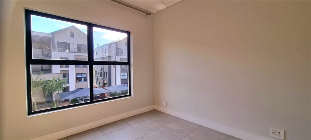 2 Bed Apartment in Waterfall Estate photo number 16