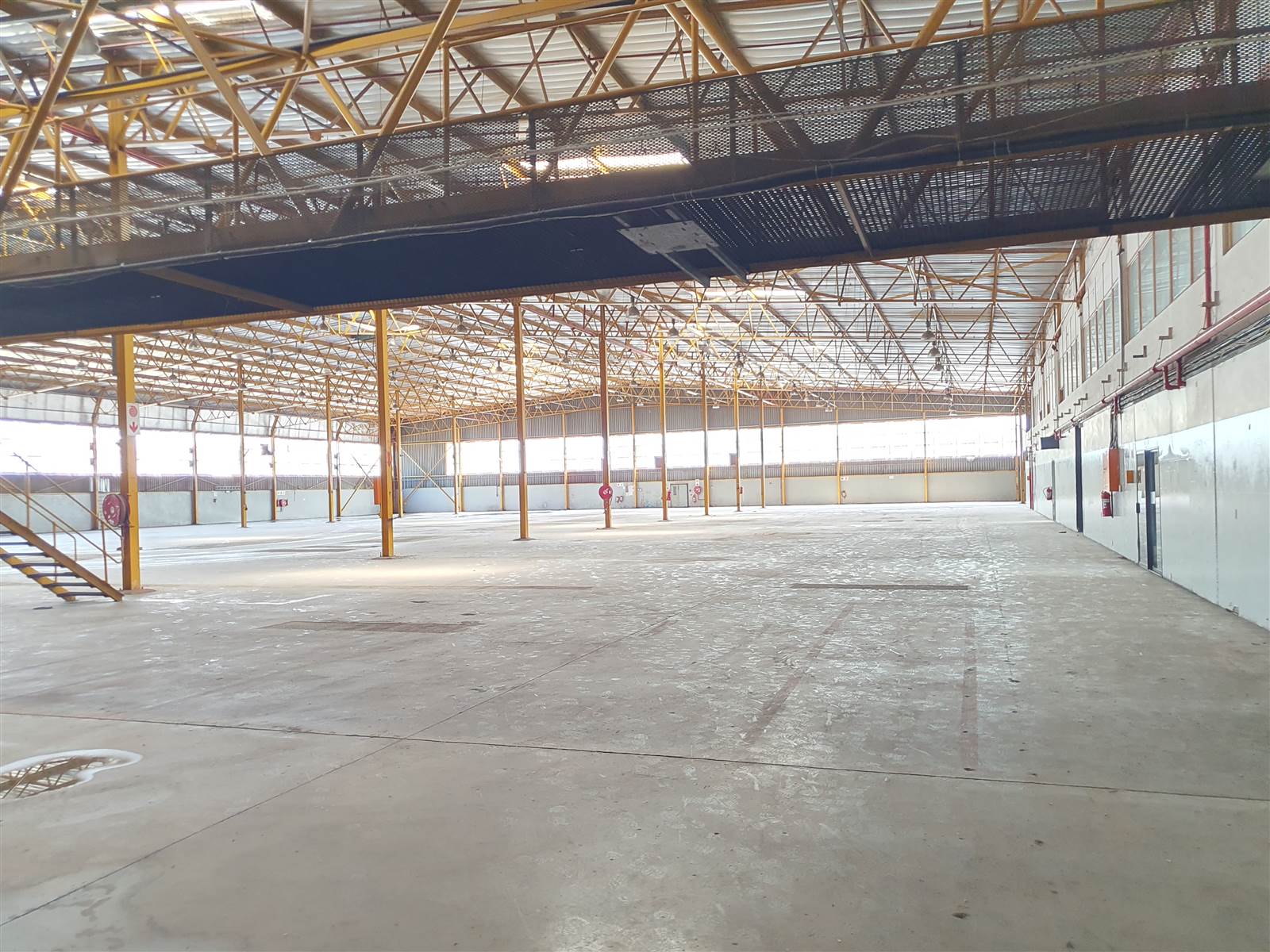 6700  m² Industrial space in Alrode photo number 2