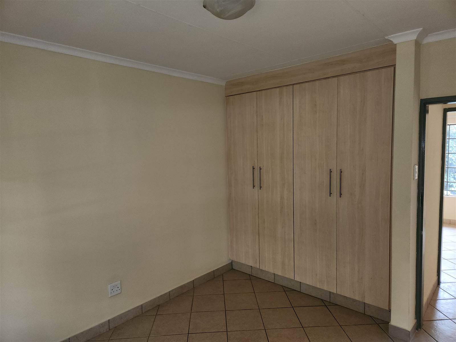 2 Bed Apartment in Pretoria North photo number 12