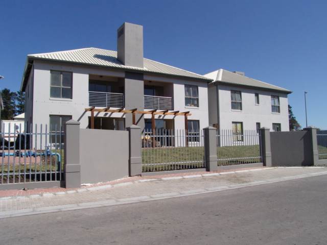 2 Bed Flat in Durbanville Central photo number 10