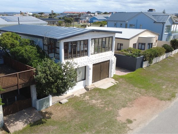 3 Bedroom House 3 Bedroom House