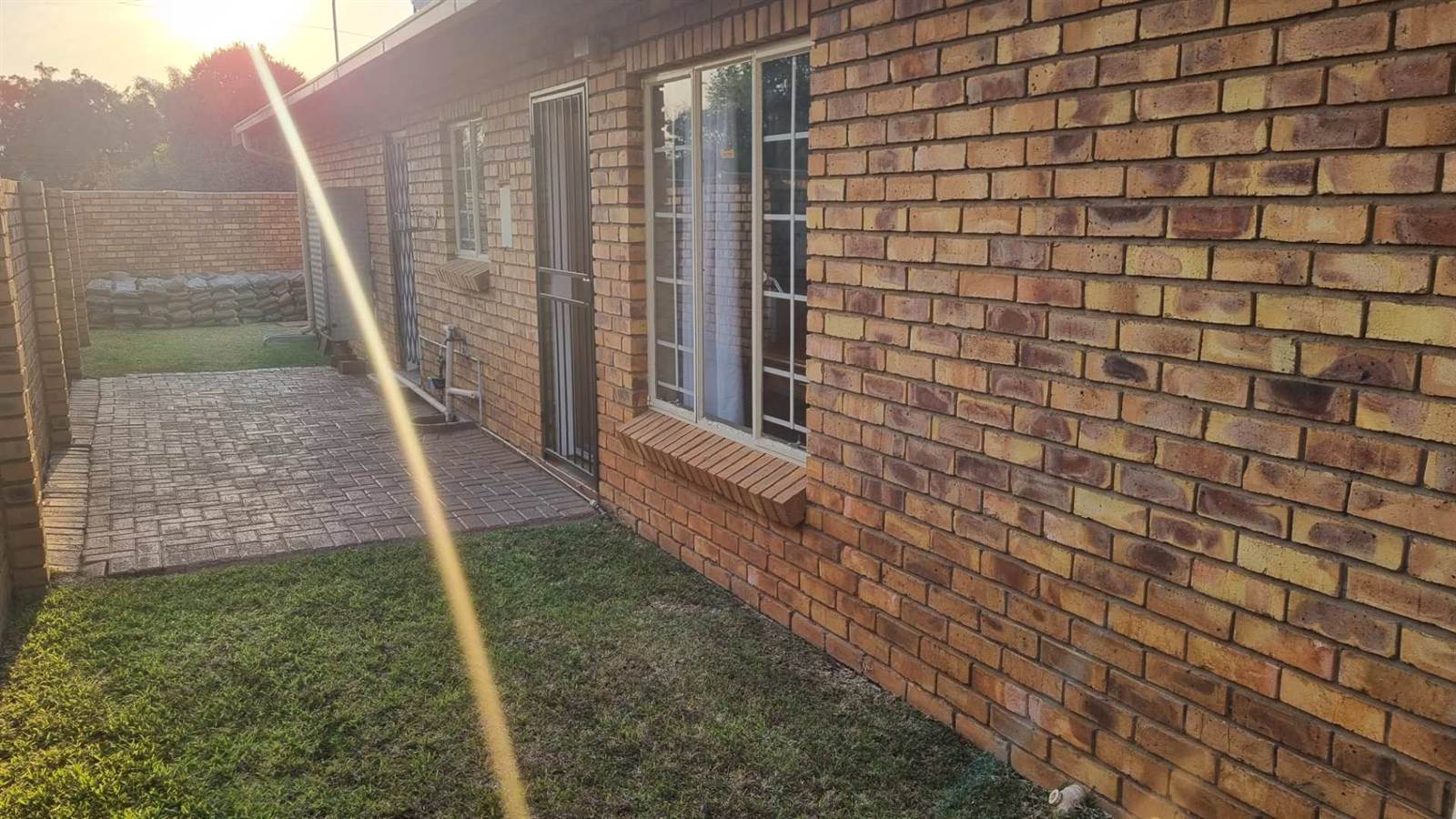 2 Bed Townhouse in Pretoria North photo number 23