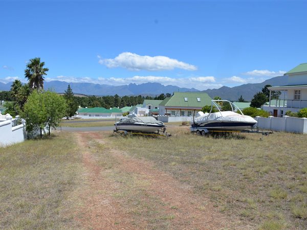 700 m² Land available in Villiersdorp