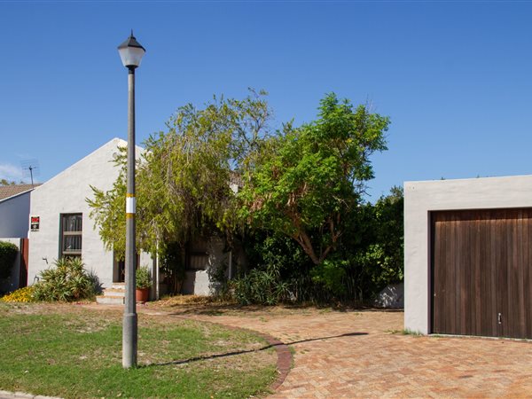 3 Bedroom House 3 Bedroom House