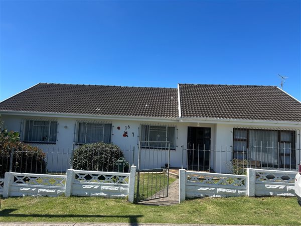 4 Bedroom House 4 Bedroom House