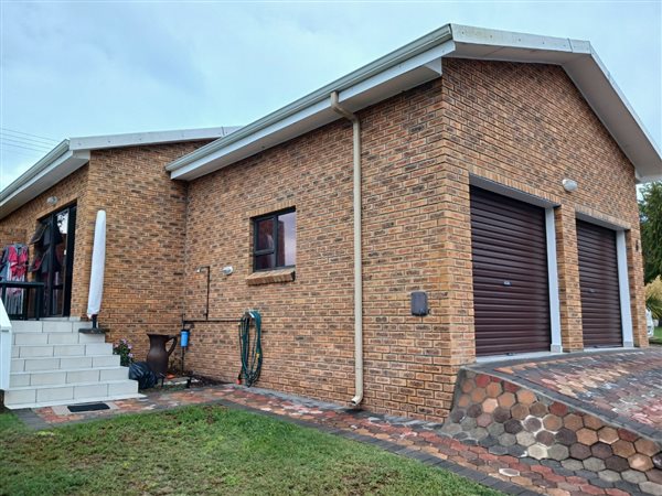 3 Bedroom House 3 Bedroom House