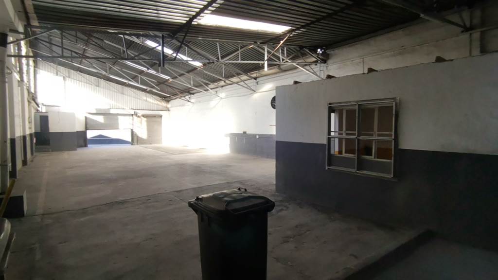 340  m² Industrial space in Sebenza photo number 5