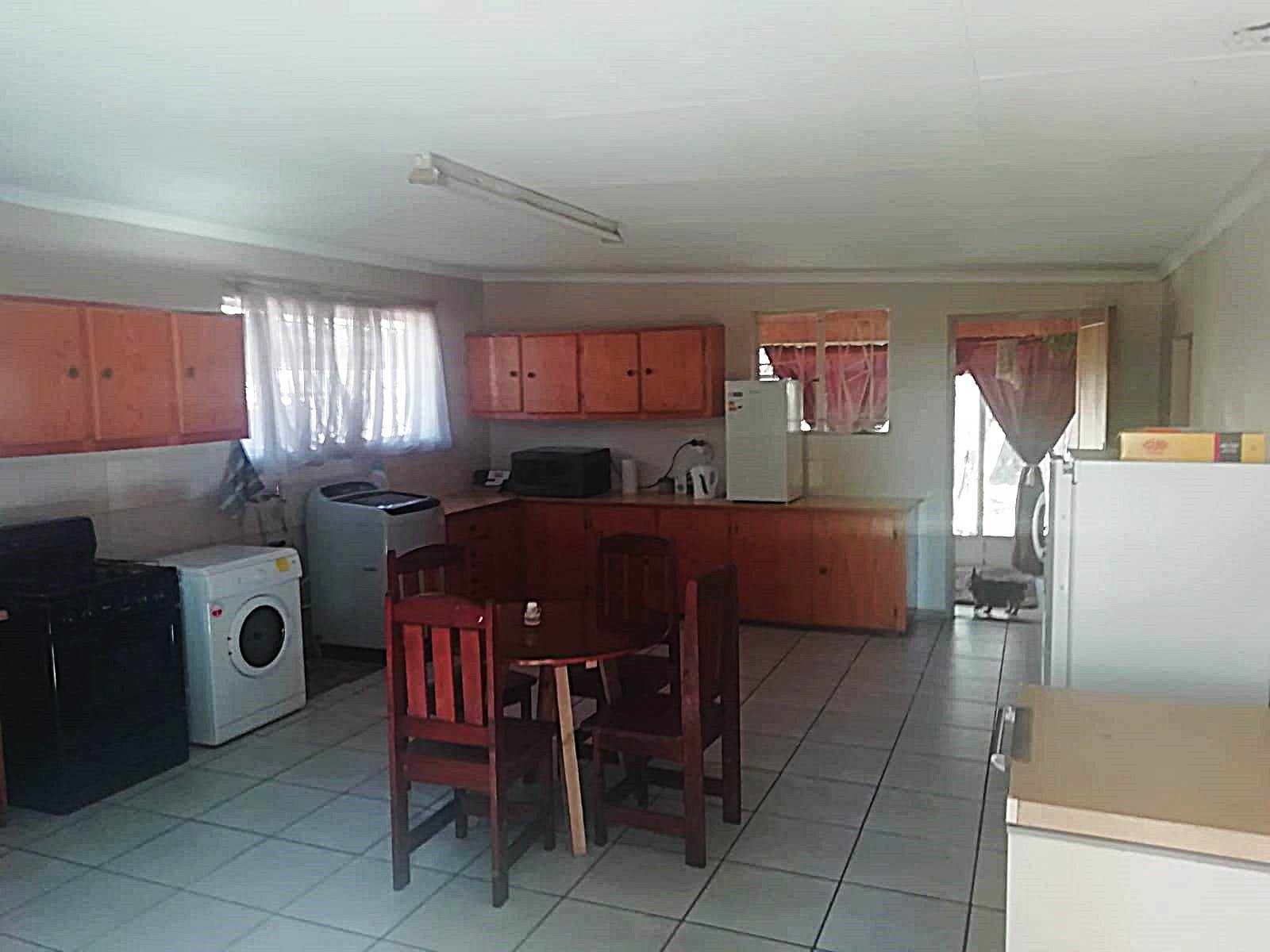 3 Bed House in Potchefstroom Central photo number 2