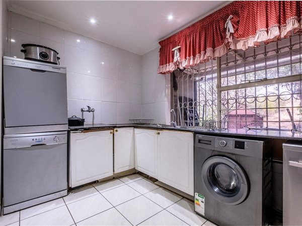 3 Bed House in Johannesburg Central and CBD