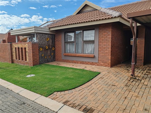 2 Bedroom House 2 Bedroom House