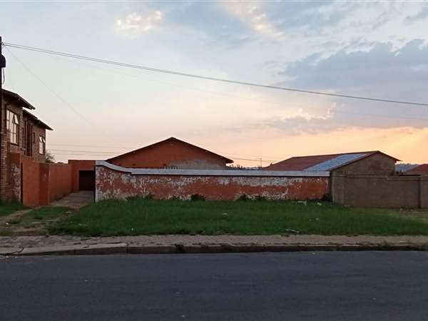 3 Bedroom House 3 Bedroom House