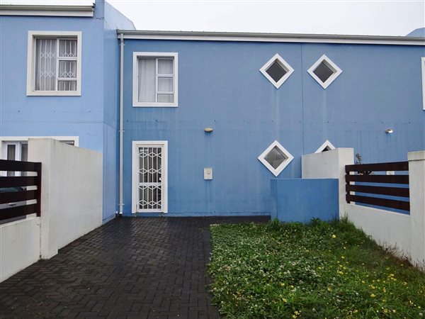 2 Bedroom Townhouse 2 Bedroom Townhouse