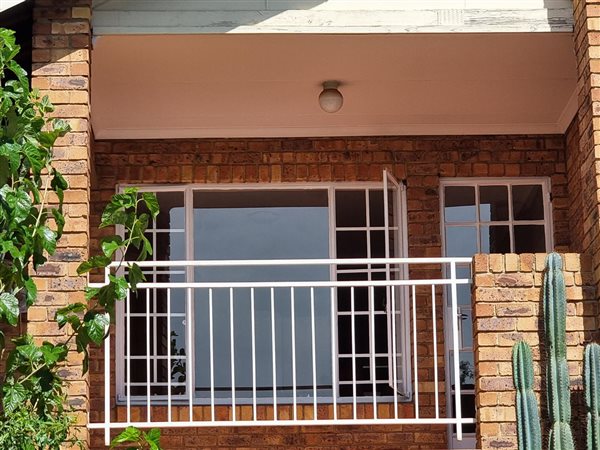2 Bedroom Apartment 2 Bedroom Apartment