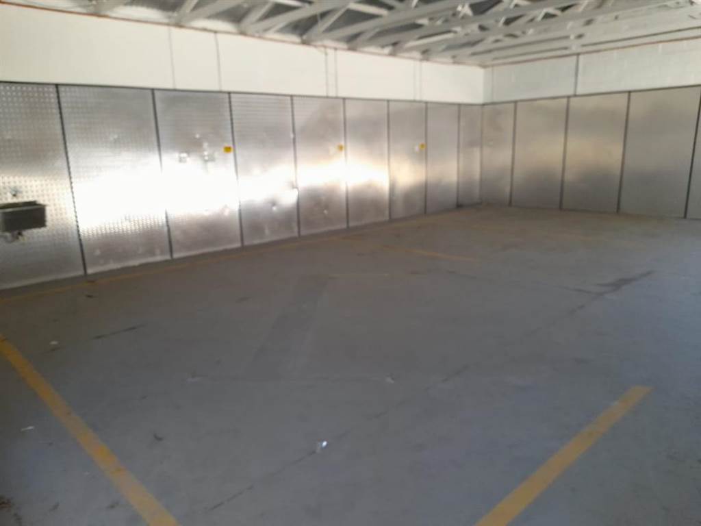 614  m² Commercial space in Gansbaai and surrounds photo number 11
