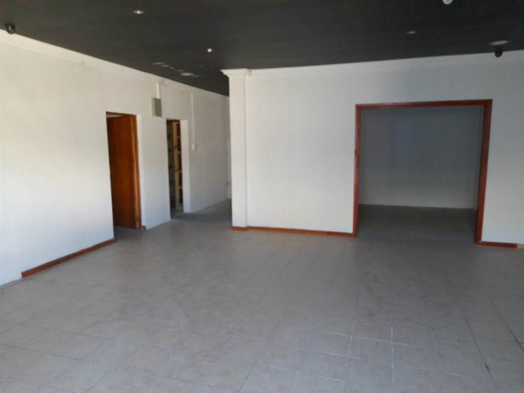 614  m² Commercial space in Gansbaai and surrounds photo number 13