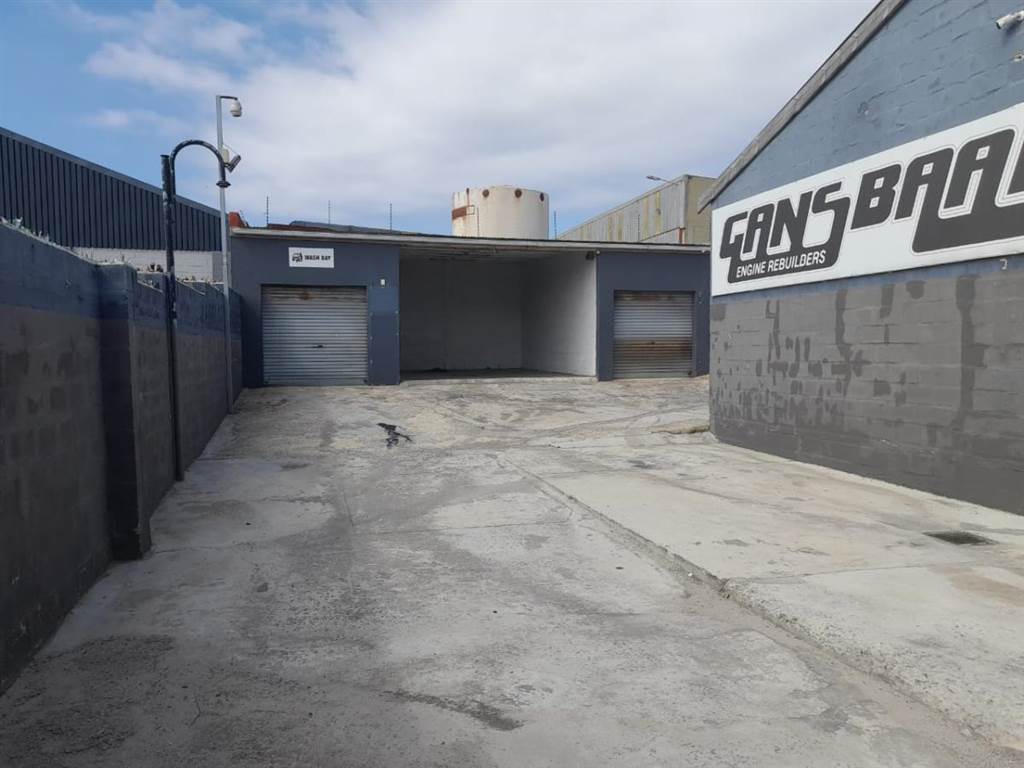 614  m² Commercial space in Gansbaai and surrounds photo number 1