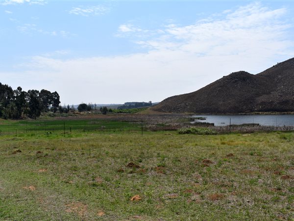 1326 m² Land available in Dullstroom