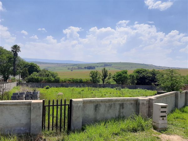 1051 m² Land available in Aviary Hill