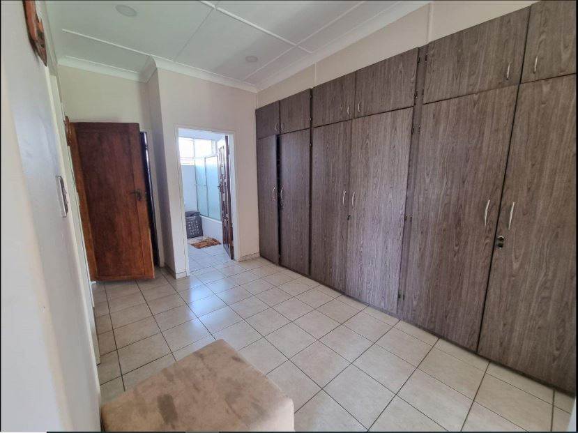 3 Bed Townhouse in Benoni Central photo number 14