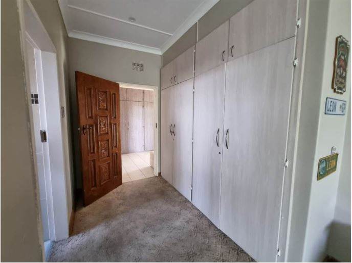 3 Bed Townhouse in Benoni Central photo number 12