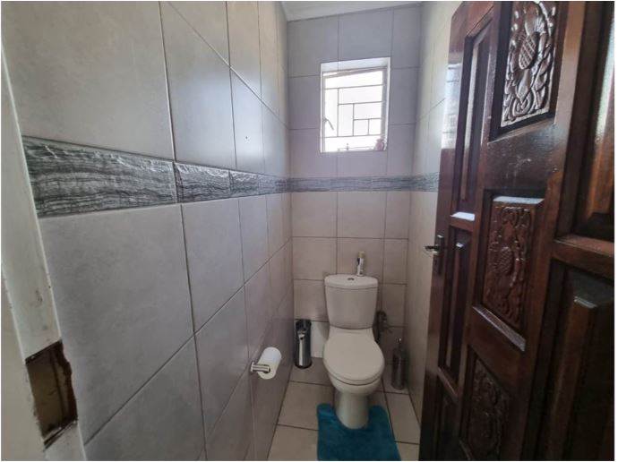 3 Bed Townhouse in Benoni Central photo number 26