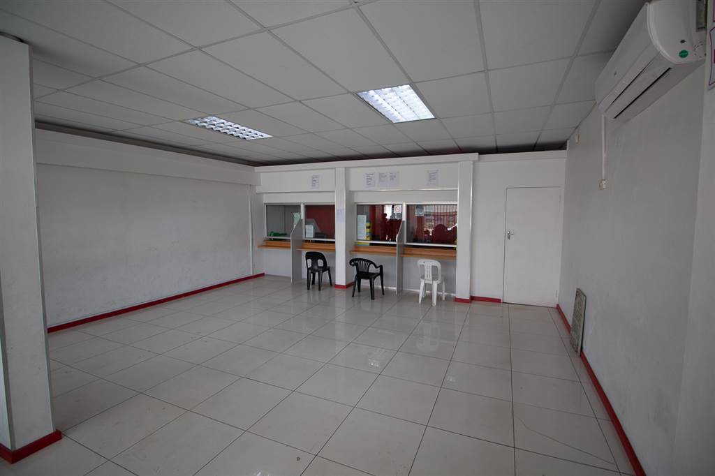 626  m² Commercial space in Piketberg photo number 2