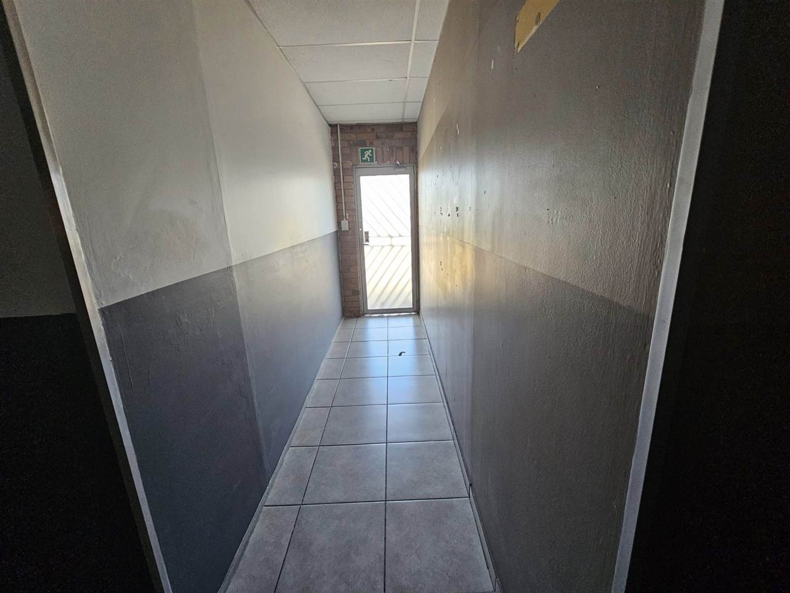 270.9  m² Commercial space in Secunda photo number 5