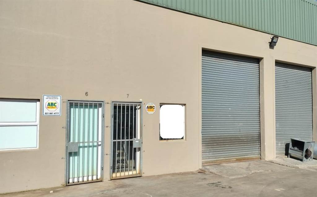 132  m² Commercial space in Stellenbosch Central photo number 2