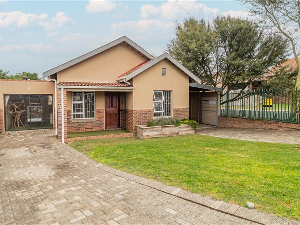 2 Bed House in Protea Village