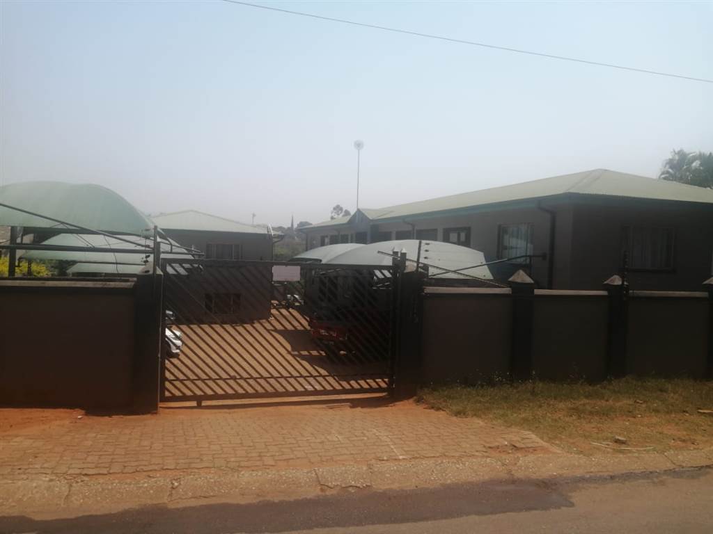 700  m² Commercial space in Tzaneen photo number 13